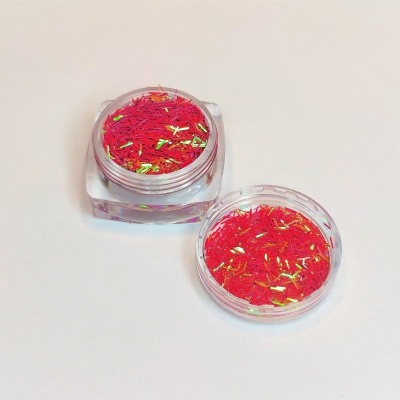 Recipientes transparentes com glitter vermelho multicolorido