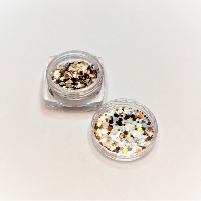 Pequenos frascos transparentes com glitter metálico colorido