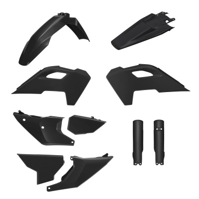 Peças plásticas pretas para mota em fundo branco