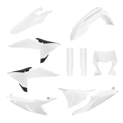 Peças plásticas para carroçaria de mota em branco com detalhes pretos sobre fundo branco