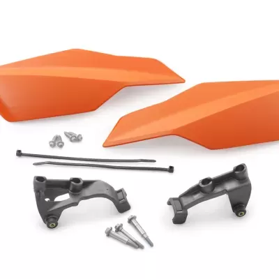 Conjunto de proteção para guidão de mota com peças de plástico laranja, suportes de metal preto e parafusos.