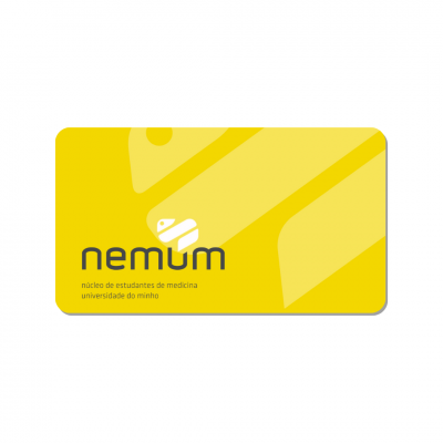 Cartão amarelo com texto e logotipo da nemum núcleo de estudantes de medicina universidade do minho