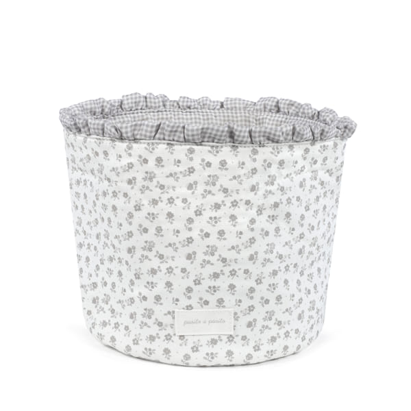 Cesto decorativo em tecido branco com padrão floral cinzento e interior xadrez cinzento e branco