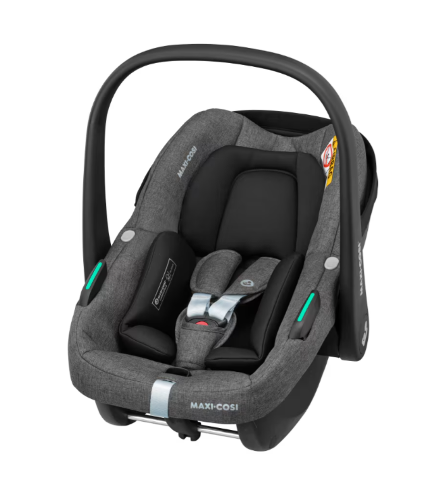 Cadeira auto para bebé Maxi-Cosi cinza escuro e preto com arnês e alça de transporte.