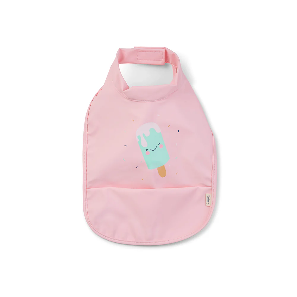 Babete infantil rosa com estampado de gelado e bolso frontal