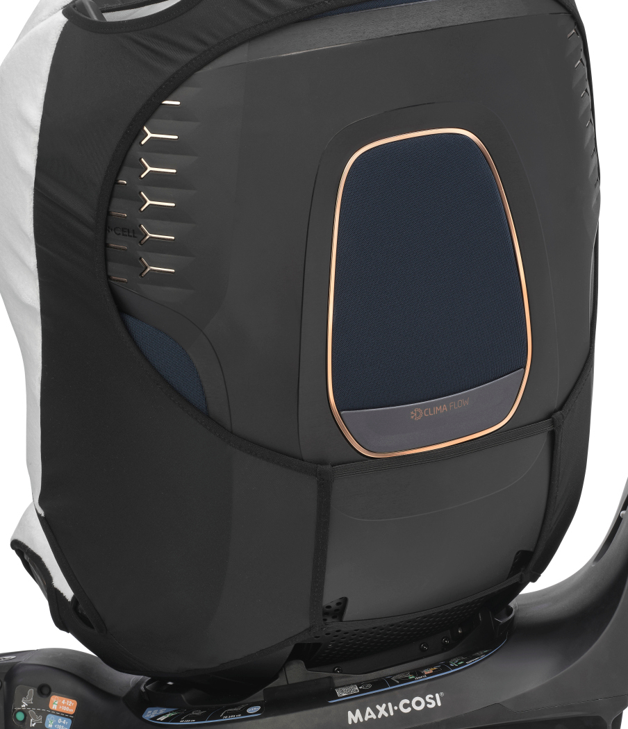 Cadeira de automóvel Maxi-Cosi preta com almofada azul e detalhes dourados