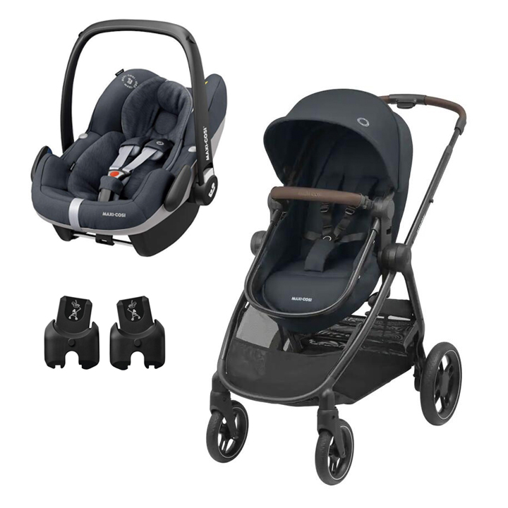 Carrinho de bebé azul escuro e cadeira auto com estrutura preta e volante castanho