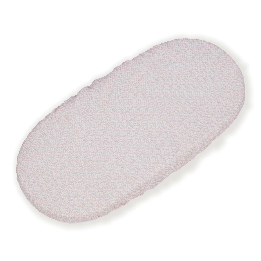Tapete ou almofada oval branco com textura felpuda