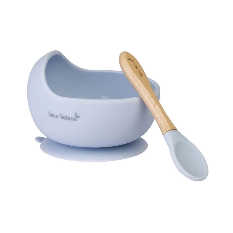 Conjunto de tigela azul clara com colher de silicone e cabo de madeira clara