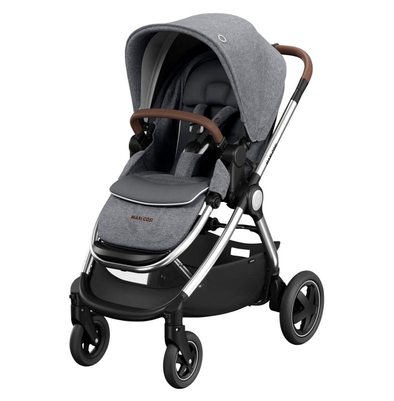 Carrinho de bebé cinzento com estrutura metálica e rodas pretas