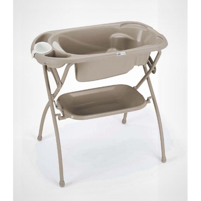 Banheira para bebé bege com estrutura metálica e tabuleiro inferior