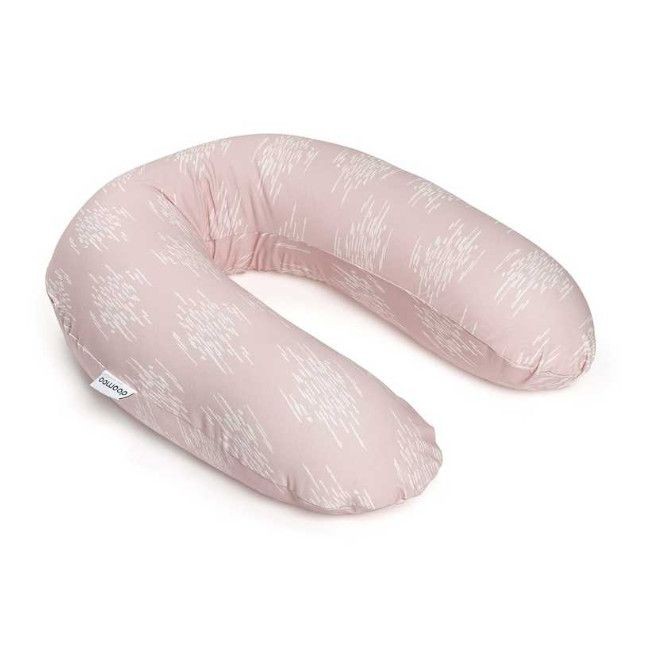 Almofada de amamentação rosa em formato de U com padrão branco abstrato.