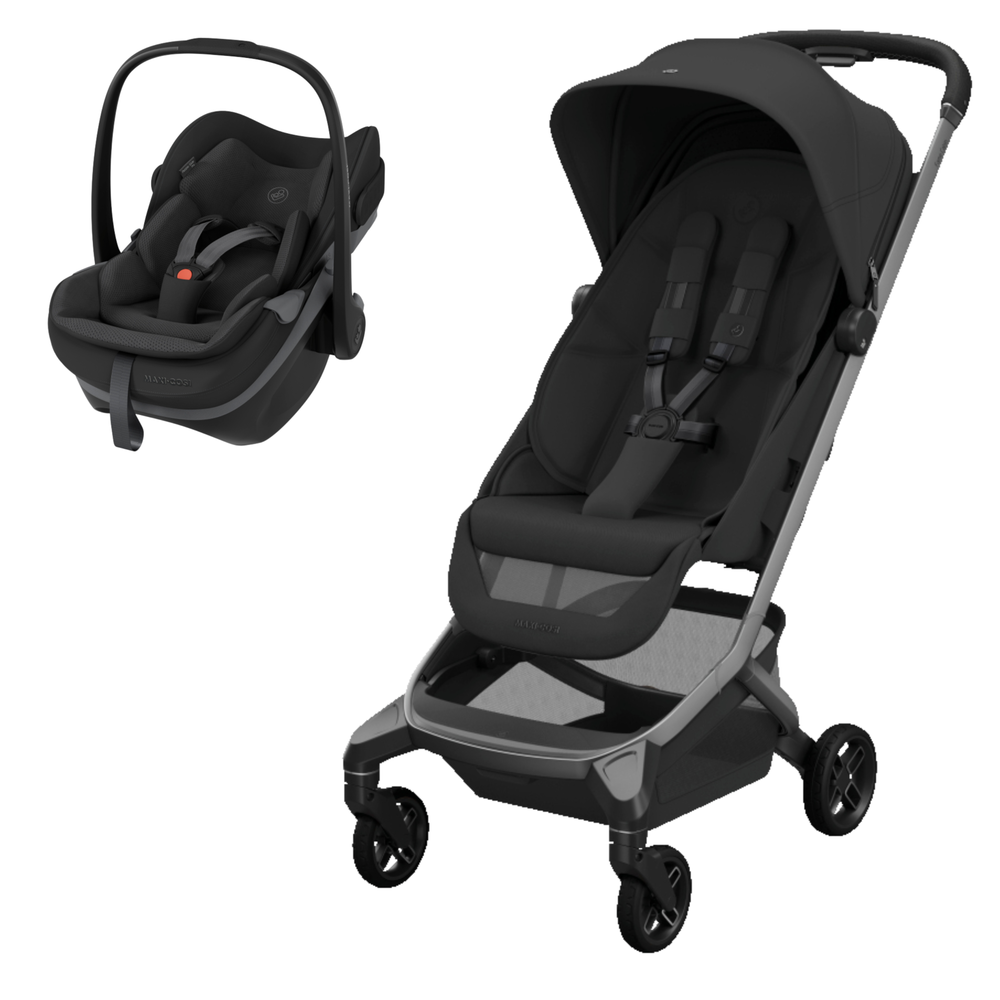 Carrinho de bebé preto com estrutura cinza e ovo/cadeira auto preto com arnês
