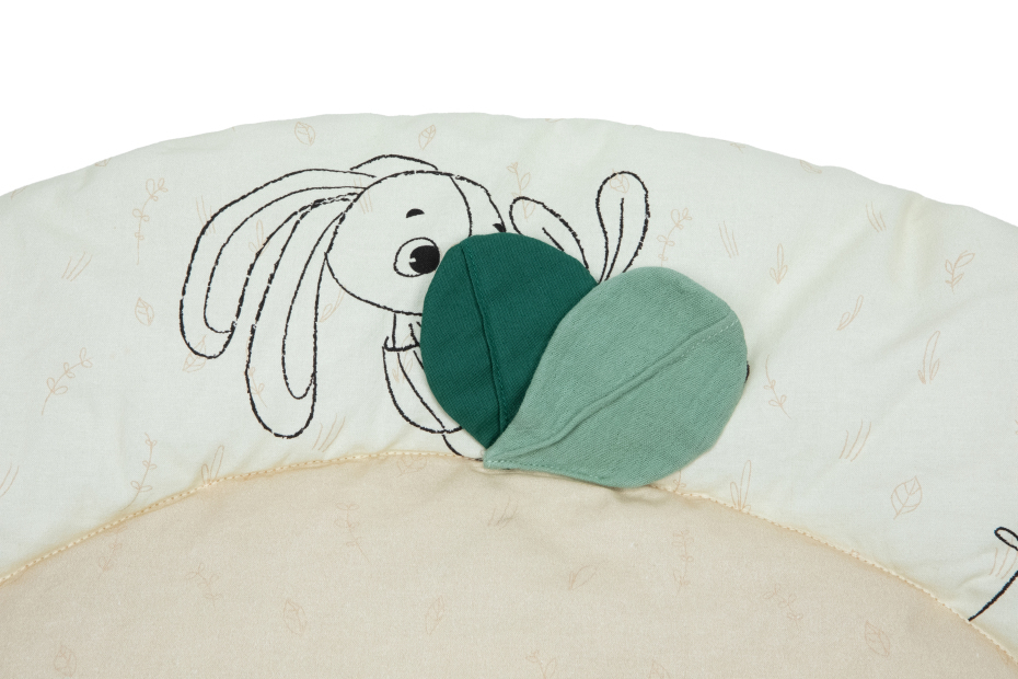 Tapete redondo para bebé com desenho de coelho e folhas verdes decorativas
