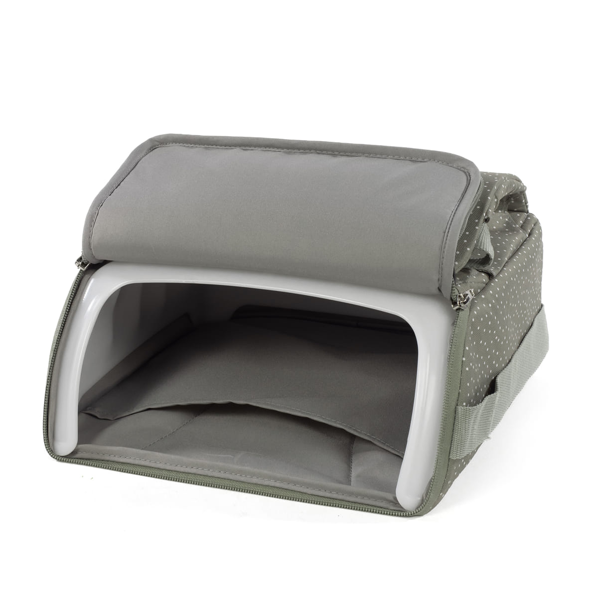 Bolsa de transporte cinzenta com padrão de bolinhas brancas e interior acolchoado