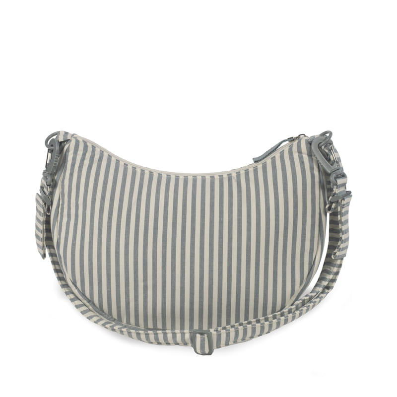 Mala de ombro riscada cinza e branco com alça ajustável
