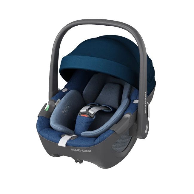 cadeira auto para bebé Maxi-Cosi azul escuro acolchoada