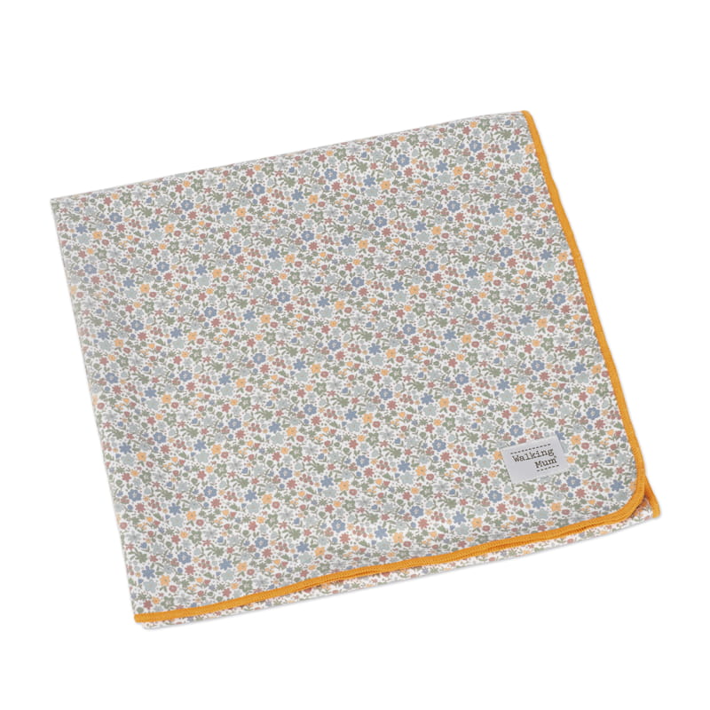 Manta floral com borda amarela e etiqueta Waiting Mum
