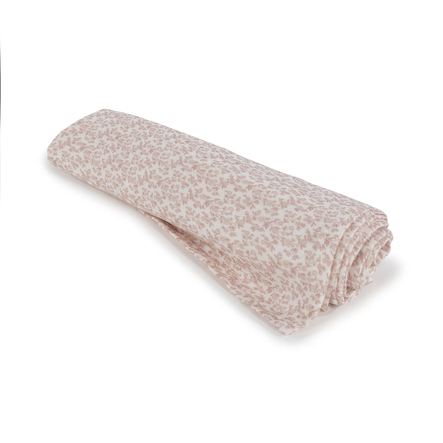 Toalha enrolada de tecido floral rosa e bege