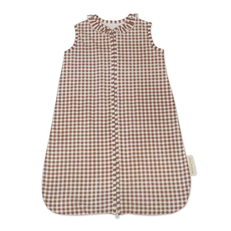 Babygrow xadrez castanho e branco com fecho e gola com folhos para bebé