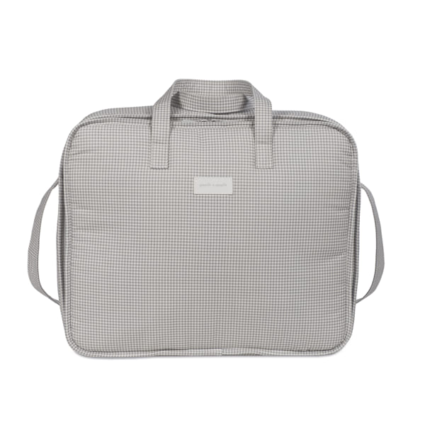 Mala cinzenta com padrão de quadrados e alças