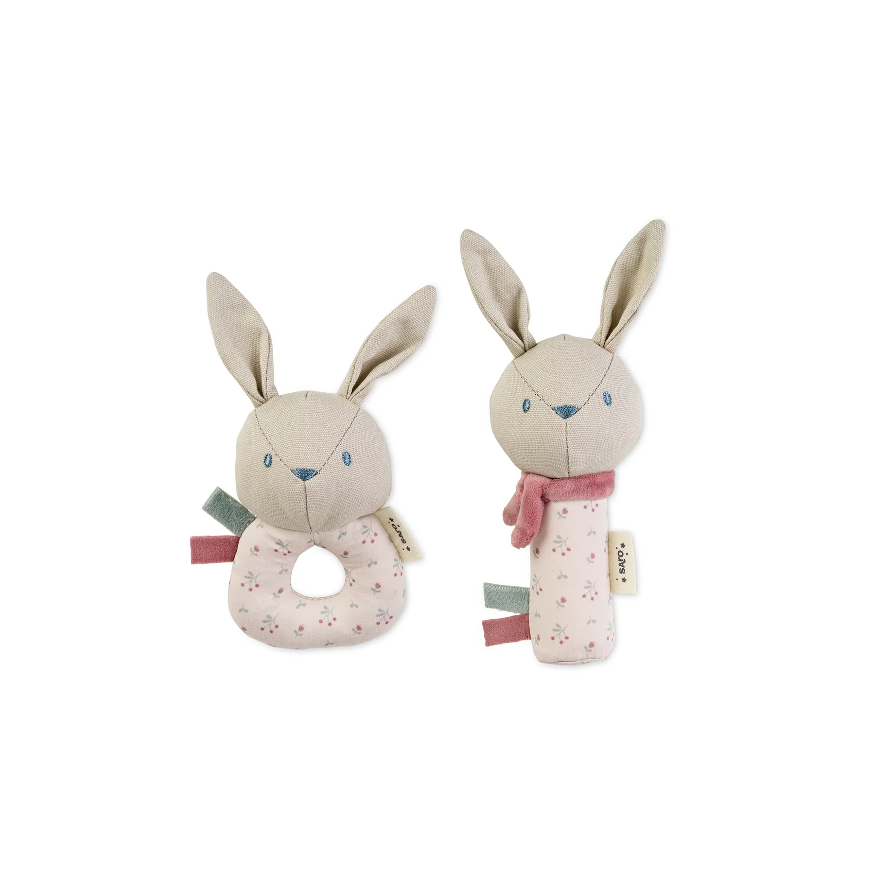 Dois brinquedos de peluche em forma de coelho com corpo floral e acessórios cor de rosa e verde