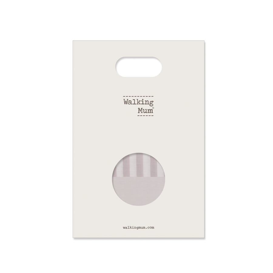 Saco de papel bege com asa oval, texto Walking Mum, janela redonda com tecido riscado cor-de-rosa e branco