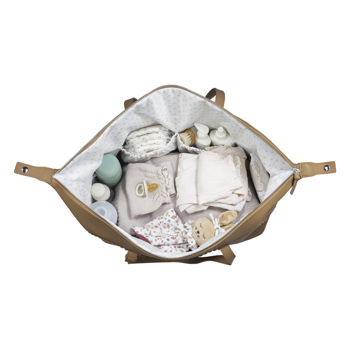 Mala de pele castanha aberta com artigos de bebé organizados no interior