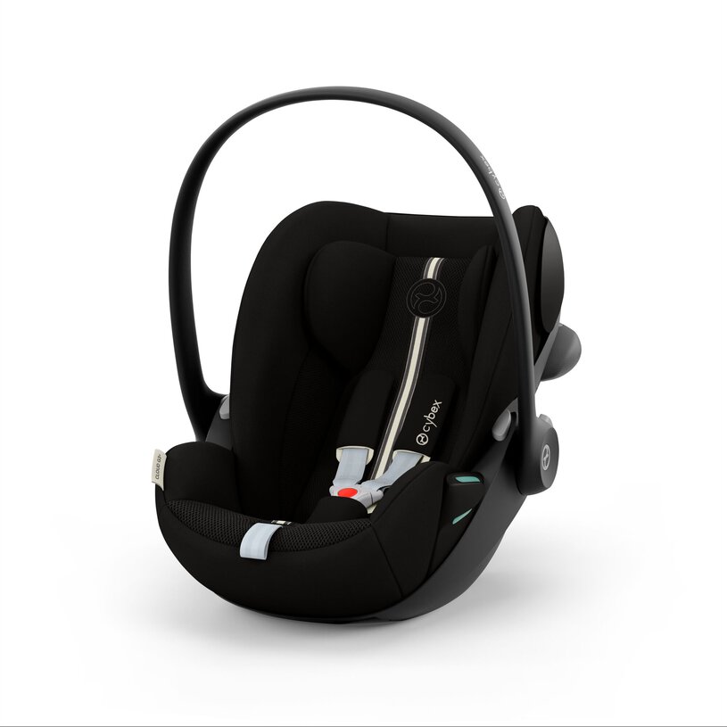Cadeira auto para bebé preta Cybex com arnês e alça móvel.