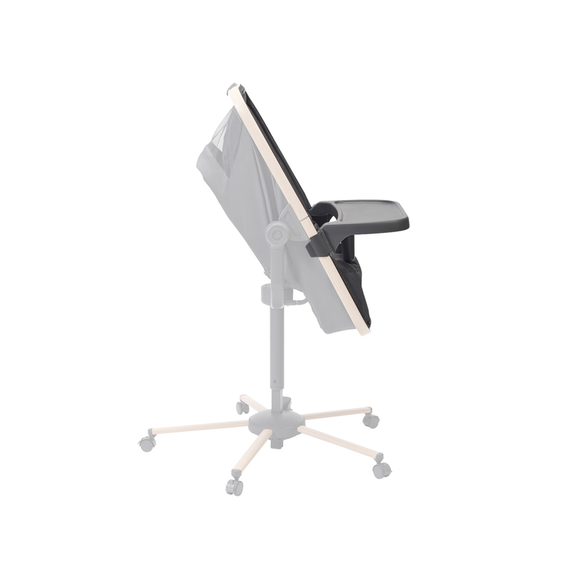 Cadeira de escritório cinza claro e preta com encosto ajustável e base com rodas