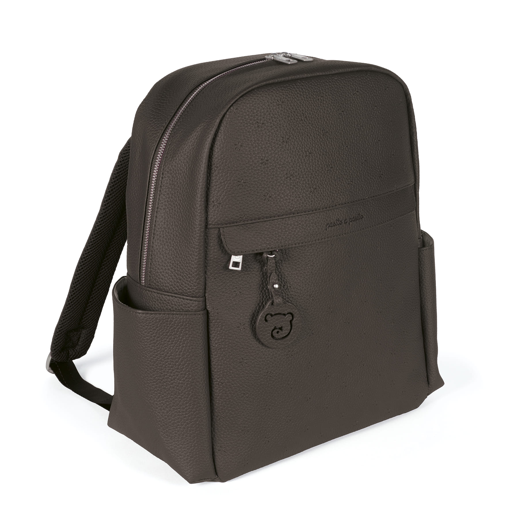 Mochila castanha de textura granulada com bolso frontal