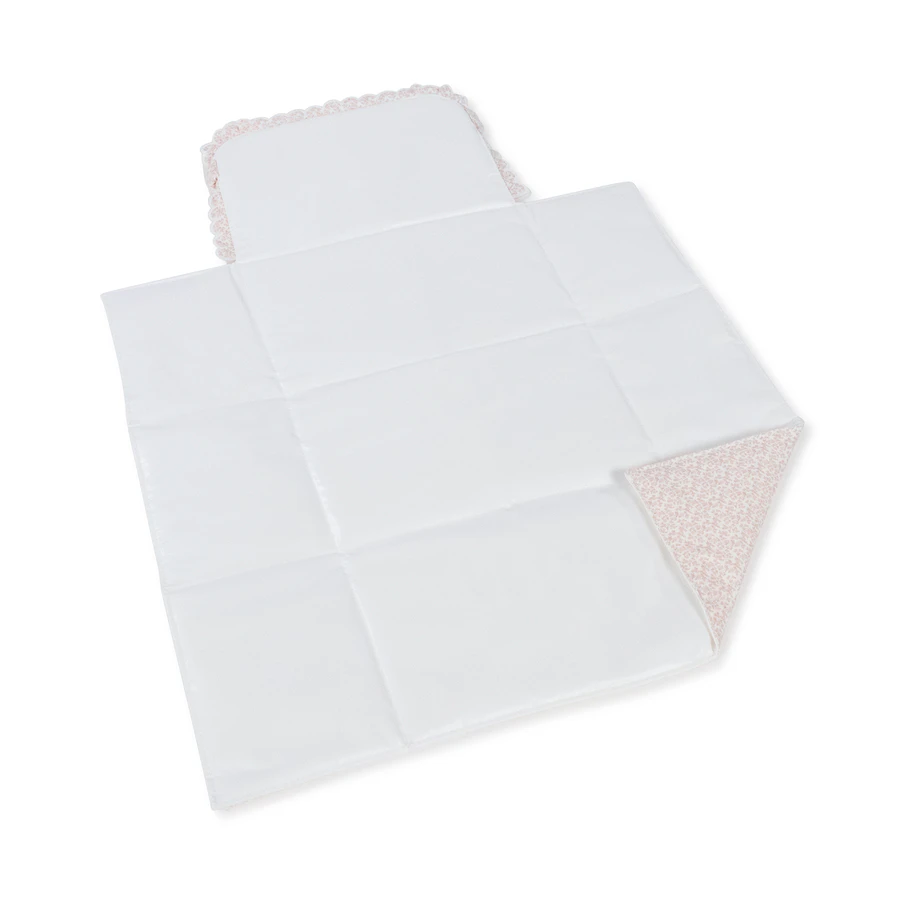 Colchão branco para bebé com almofada integrada e renda rosa