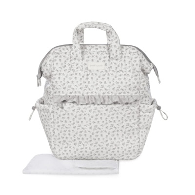 mochila para bebé branca com flores cinzentas e babado xadrez cinza com trocador branco