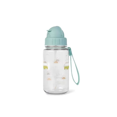 Garrafa de plástico transparente com tampa azul celeste e estampas de carros e sol