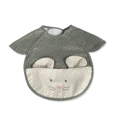 Babete para bebé com padrão de estrelas pequenas e bolso frontal com rosto de rato