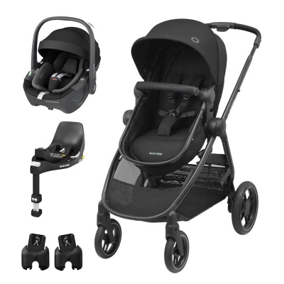 Carrinho de bebé preto com assento auto e acessórios