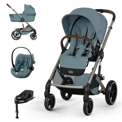 Conjunto de carrinho de bebé azul claro com diversos acessórios Cybex
