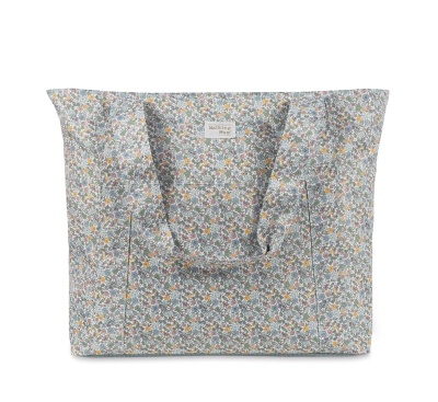 Bolsa de tecido floral com alças largas e etiqueta Walking Mum