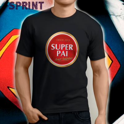 T-shirt preta com estampa Super Pai em vermelho e dourado no centro