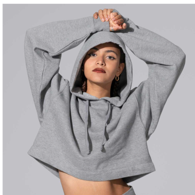Sweatshirt cropped com capuz cinzento claro e cordões