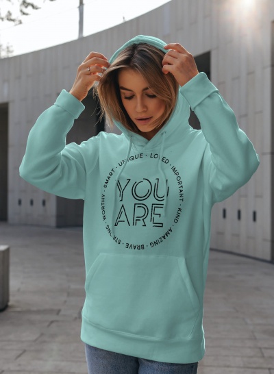 Sweatshirt verde água claro com estampa frontal 