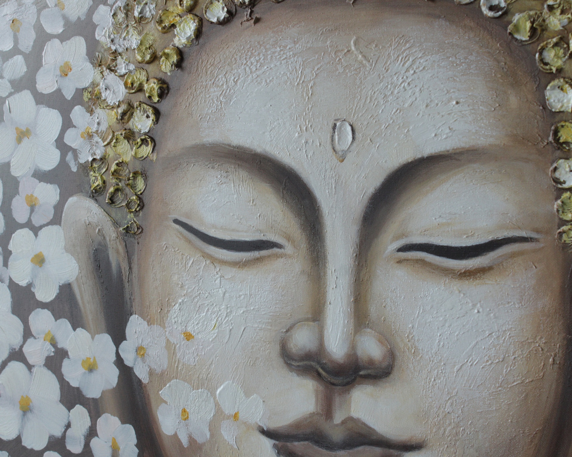 Quadro decorativo de rosto de Buda com flores brancas e textura detalhada