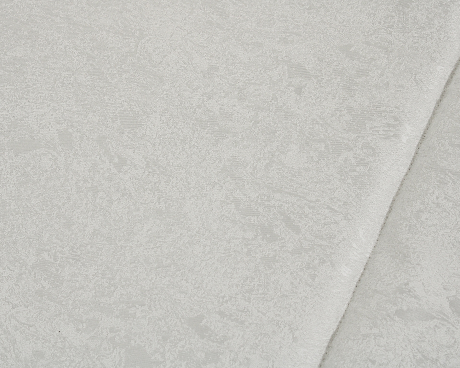 Pano cinza claro com padrão floral suave e textura aveludada