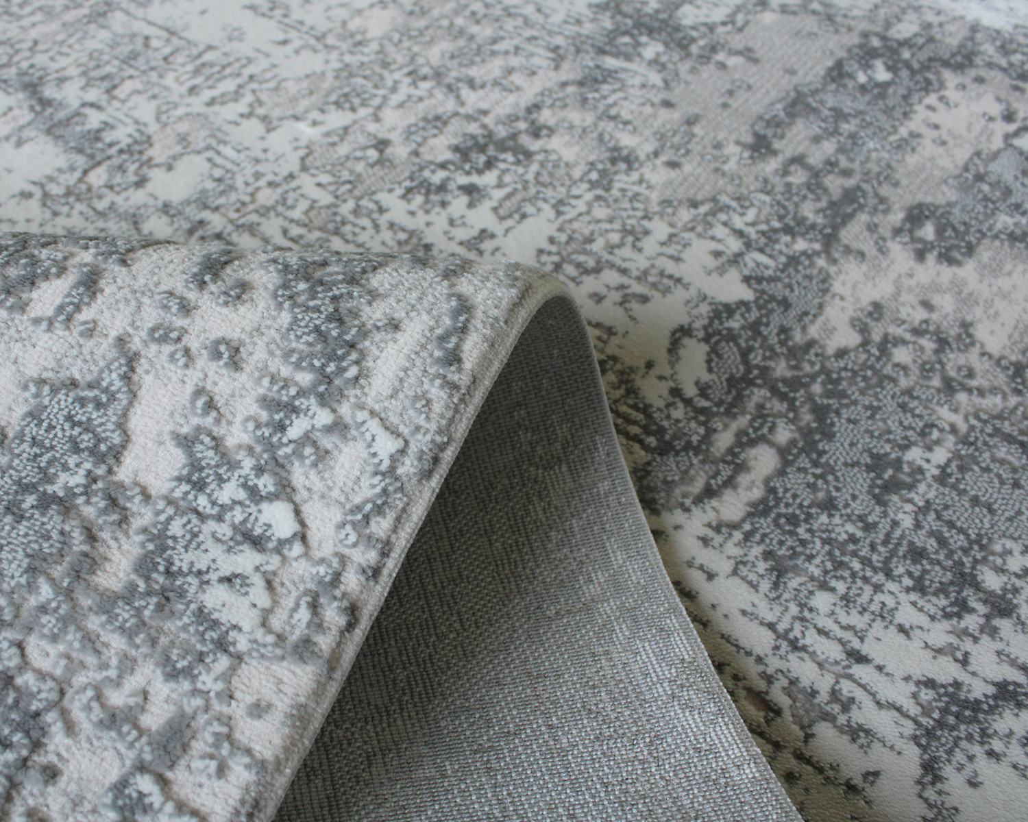 Tapete cinza com padrão abstrato