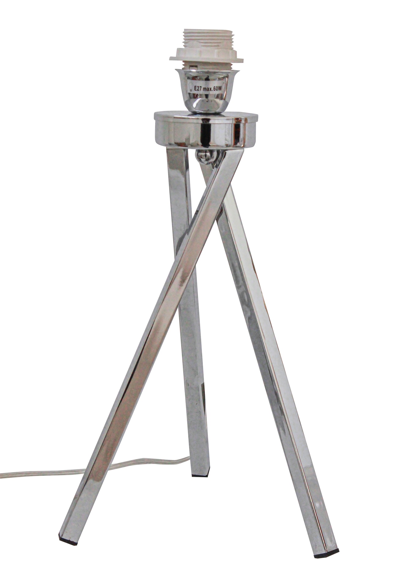 Luminária de mesa com base metálica cromada, suporte de lâmpada branco e cabo elétrico cinza