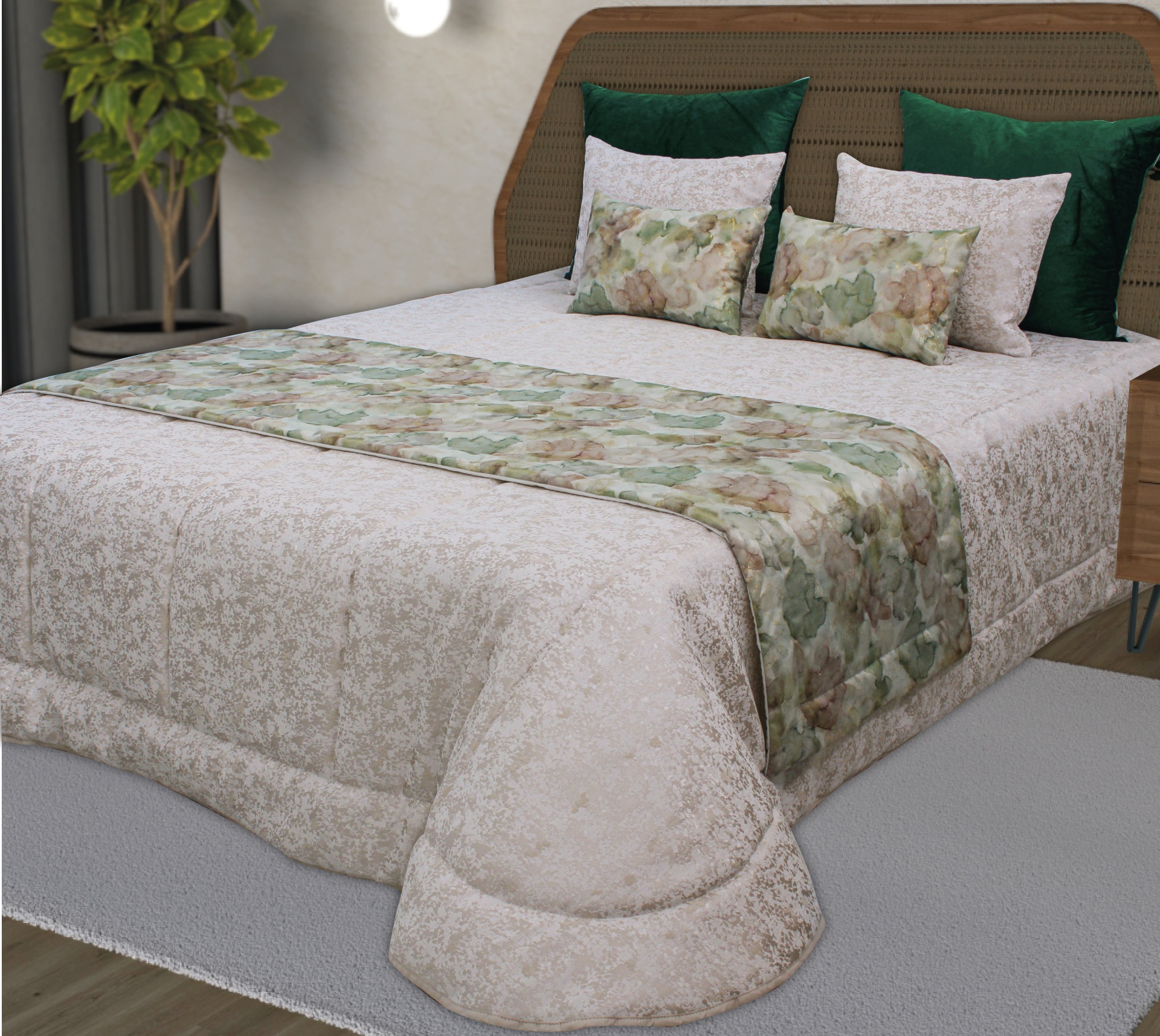 Cama arrumada com edredão bege, almofadas verdes e almofadas florais em tons verdes e castanhos