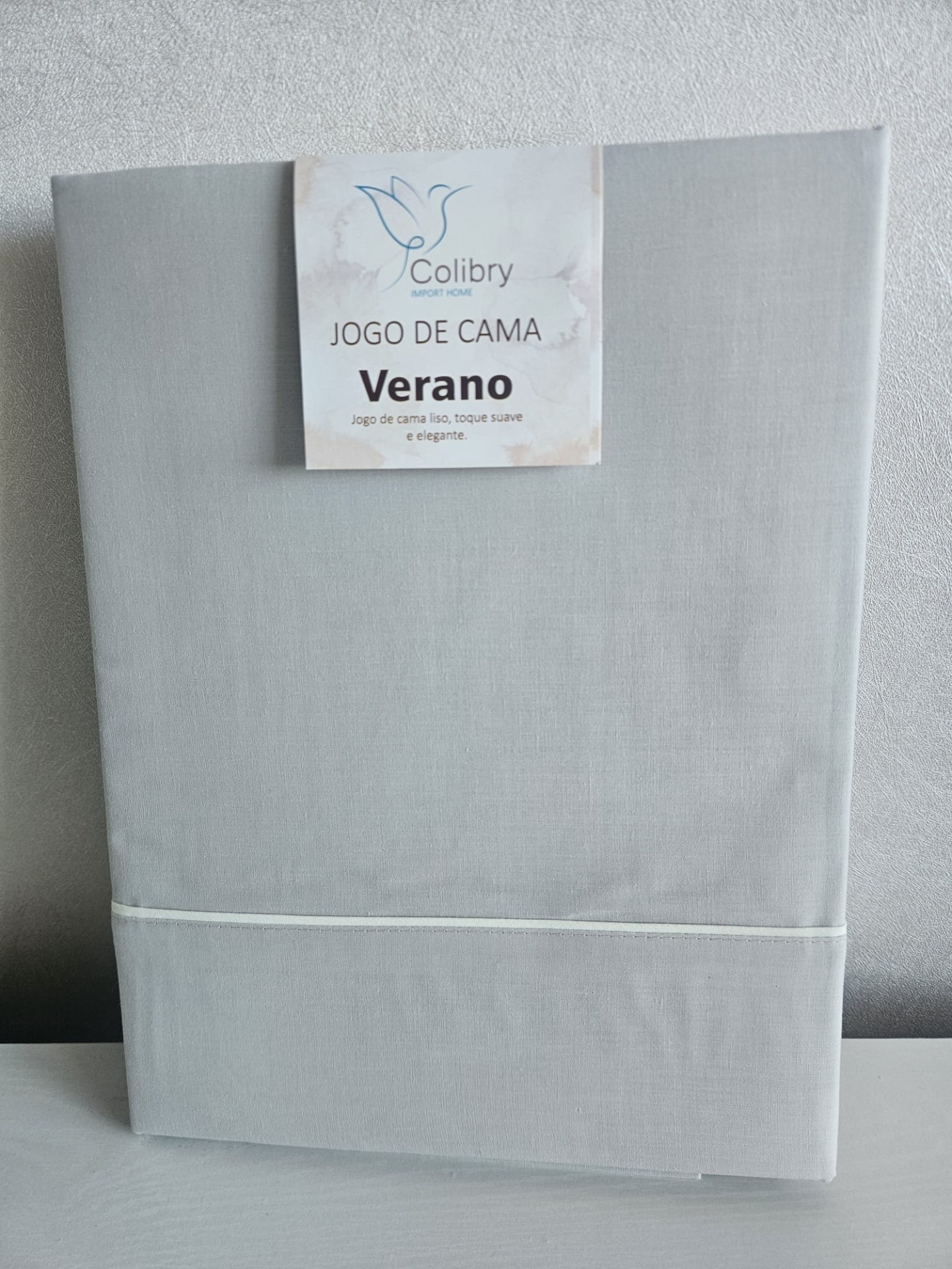 Jogo de cama cinza claro com etiqueta Colibry JOGO DE CAMA Verano