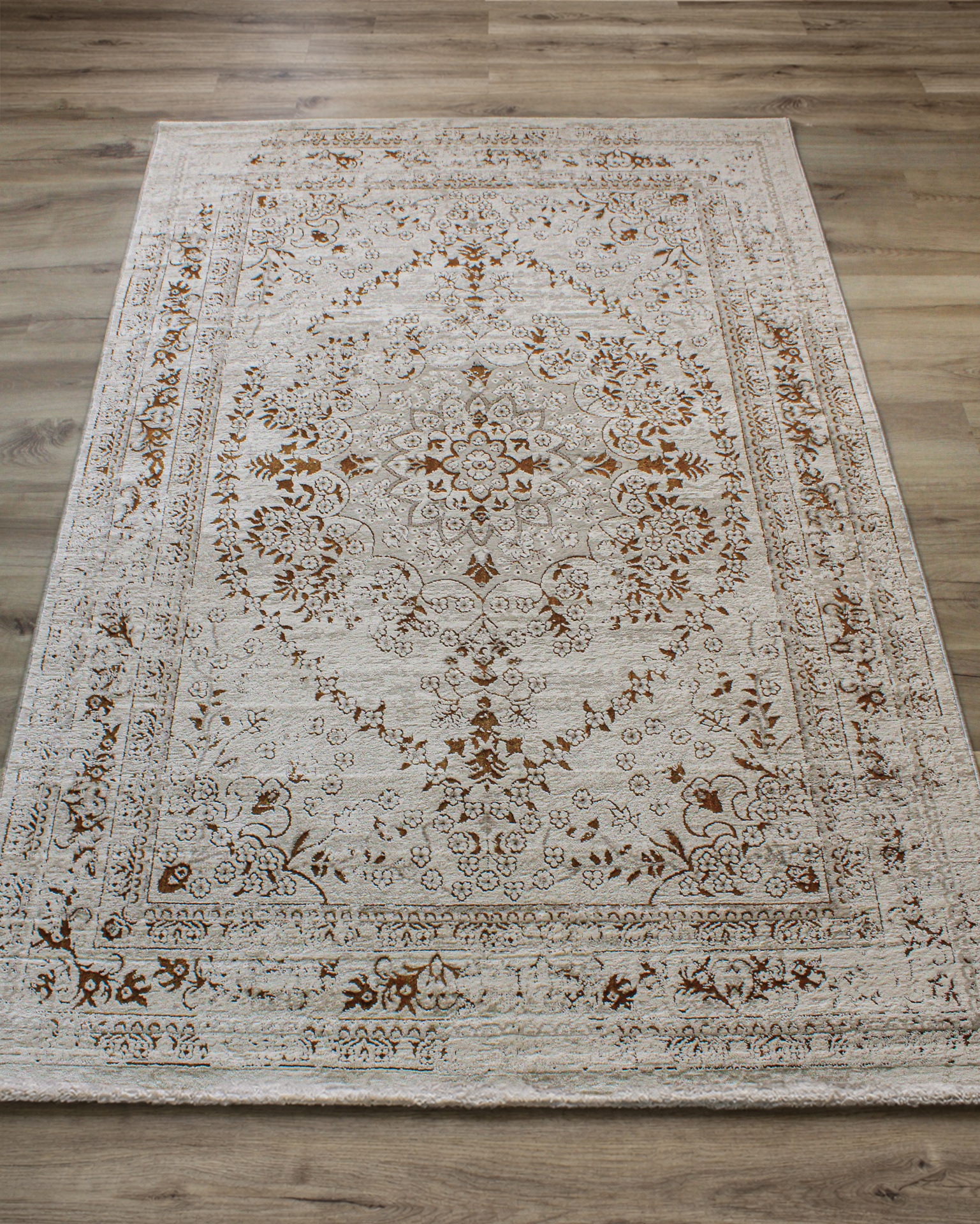 Tapete decorativo bege e castanho com padrão floral e geométrico