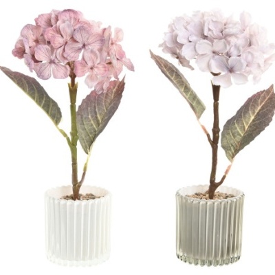 Duas plantas artificiais em vasos de vidro com flores rosa claro e branco