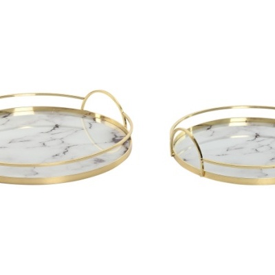 Conjunto de duas bandejas redondas douradas com base de mármore branco e cinza